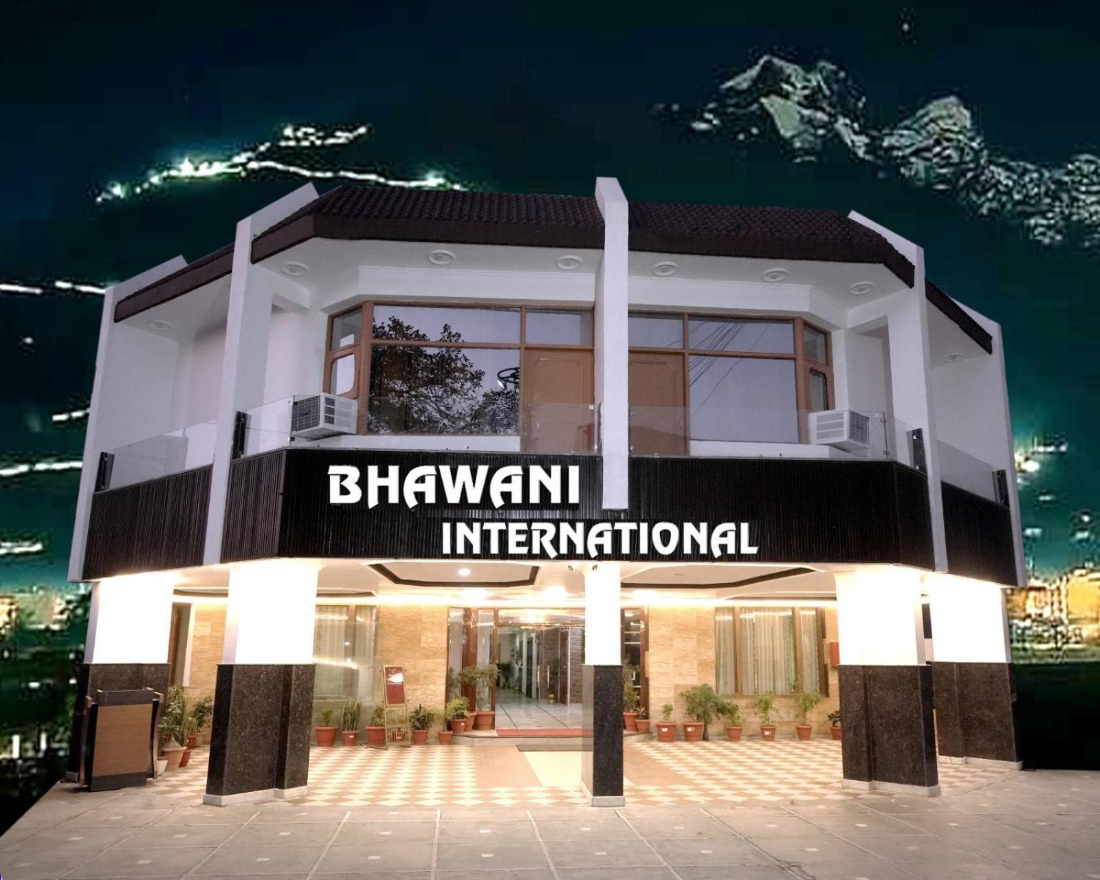 Hotel Bhawani International Катра Экстерьер фото